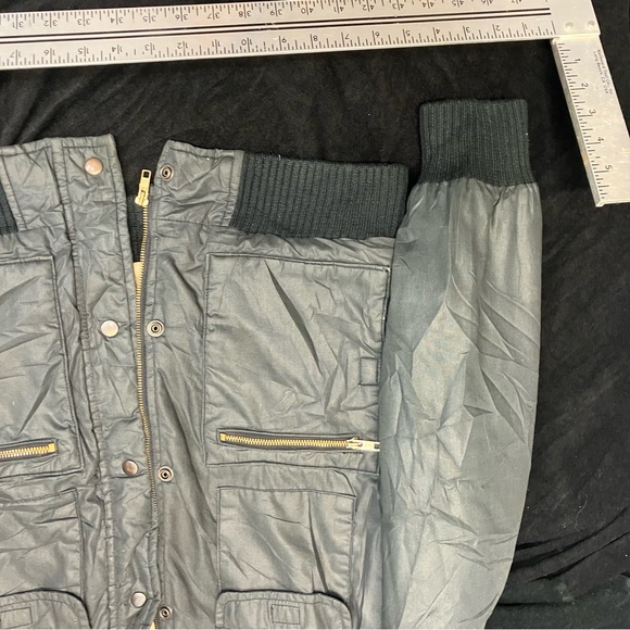Amazing vintage jacket made in USA. Vest jacket combo and lots of zippers - Picture 9 of 12